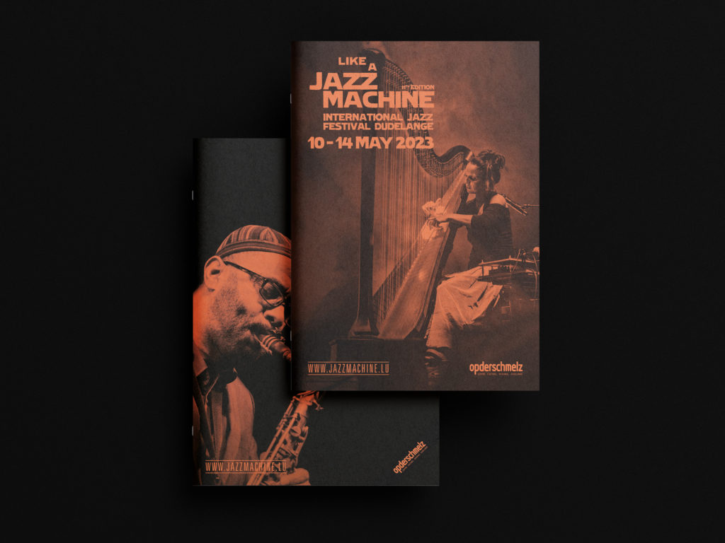 Free_A4_Floating_Brochure_Mockup_6